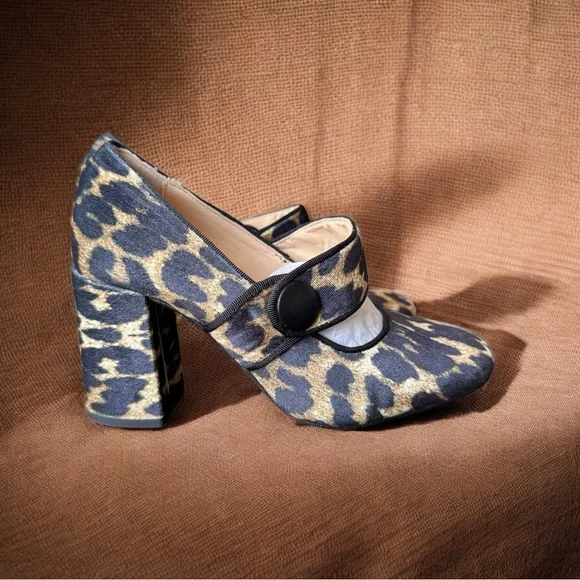 New in Box TUCKERNUCK Ellie Velvet Leopard Print Block Heel Women's Shoes Size 8 - Picture 3 of 7